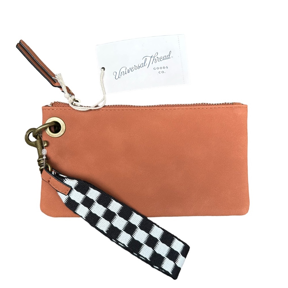 Universal Thread Slim Wristlet